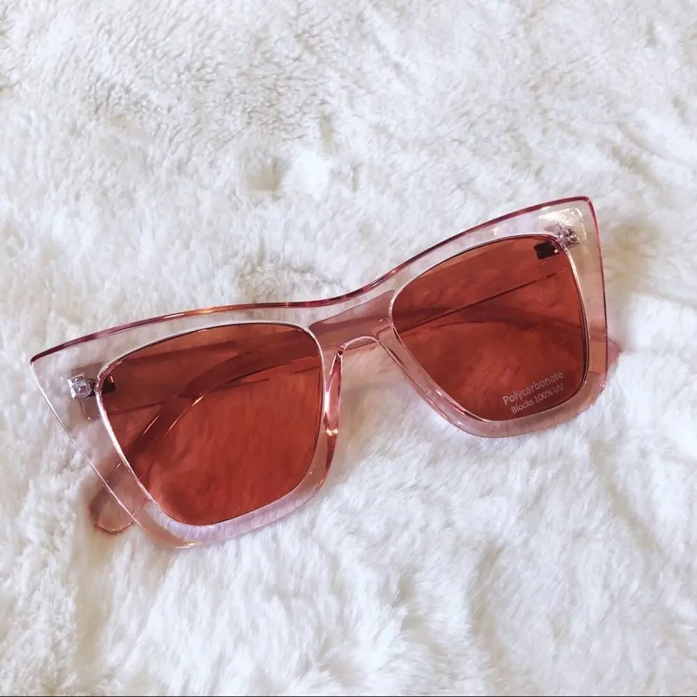 Stylens sophisticated classy